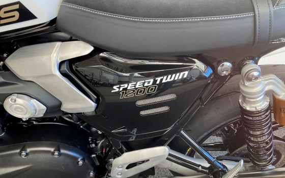 Neufahrzeug Triumph Speed Twin 1200 RS - Bild 11 Neufahrzeug Triumph Speed Twin 1200 RS - Bild 11