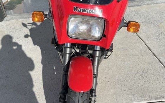Gebrauchtmotorrad Kawasaki GPZ 900 R - Bild 6 Gebrauchtmotorrad Kawasaki GPZ 900 R - Bild 6