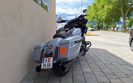 Gebrauchtmotorrad Harley-Davidson Road Glide FLTR - Bild 4 Gebrauchtmotorrad Harley-Davidson Road Glide FLTR - Bild 4