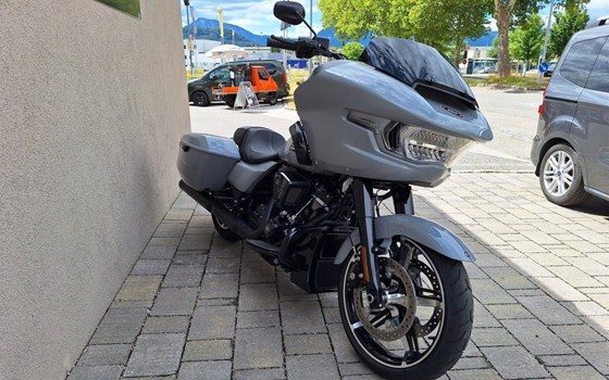 Gebrauchtmotorrad Harley-Davidson Road Glide FLTR - Bild 5 Gebrauchtmotorrad Harley-Davidson Road Glide FLTR - Bild 5