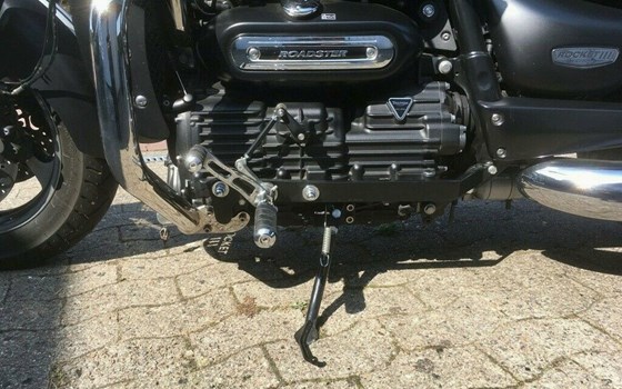 Gebrauchtmotorrad Triumph Rocket III Roadster - Bild 10
