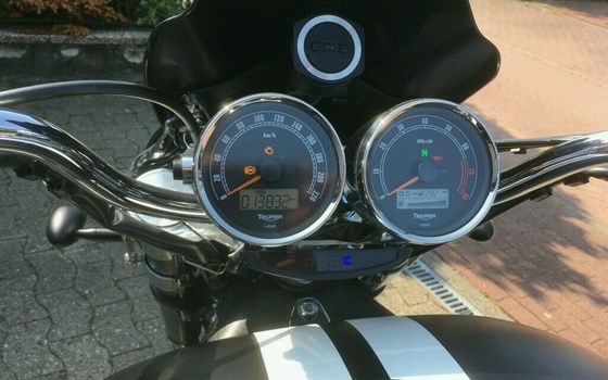 Gebrauchtmotorrad Triumph Rocket III Roadster - Bild 7