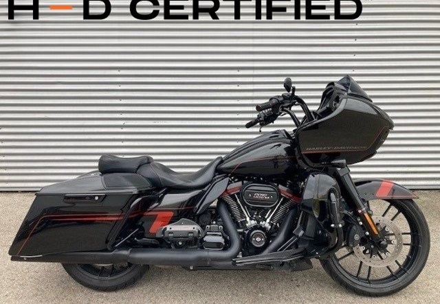 Harley-Davidson CVO Road Glide FLTRXSE (Black Earth/Vivid Black)