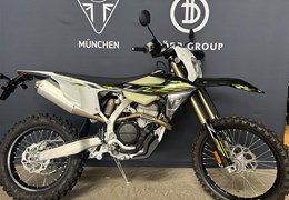 Neumotorrad Triumph TF 250-E