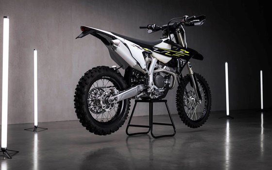 Neufahrzeug Triumph TF 250-E - Bild 13