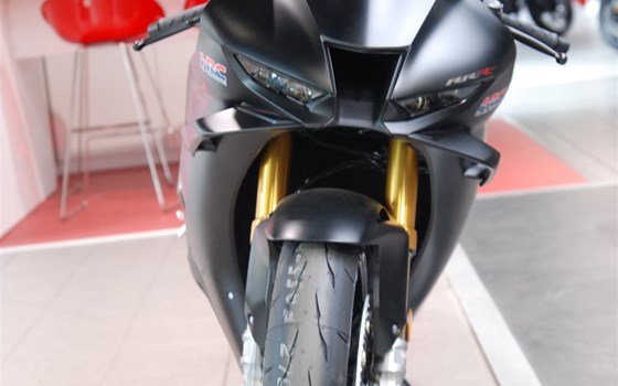Neufahrzeug Honda CBR1000RR-R Fireblade SP - Bild 11
