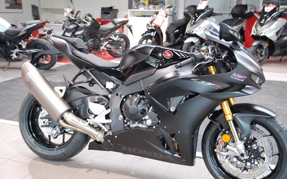 Neufahrzeug Honda CBR1000RR-R Fireblade SP - Bild 1