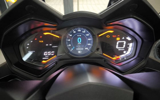 Gebrauchtmotorrad Kymco AK 550i ABS PREMIUM - Bild 11