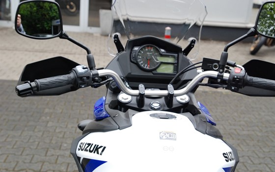 Neufahrzeug Suzuki V-Strom 650 XT Touring - Bild 8
