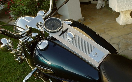 Gebrauchtmotorrad Harley-Davidson Road King Classic FLHRC - Bild 20