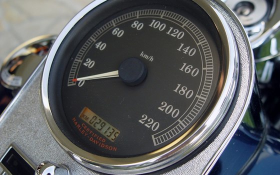 Gebrauchtmotorrad Harley-Davidson Road King Classic FLHRC - Bild 22