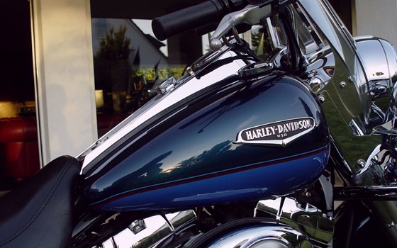 Gebrauchtmotorrad Harley-Davidson Road King Classic FLHRC - Bild 26