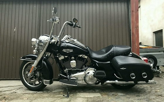 Gebrauchtmotorrad Harley-Davidson Road King Classic FLHRC - Bild 1