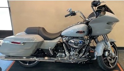 Road Glide FLTRX