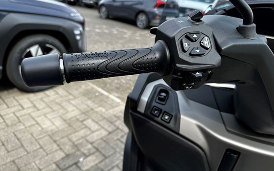 Neufahrzeug Piaggio MP3 530 HPE Exclusive - Bild 11