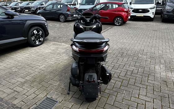 Neufahrzeug Piaggio MP3 530 HPE Exclusive - Bild 4