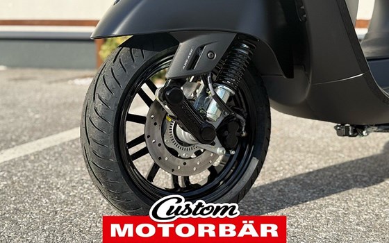 Gebrauchtmotorrad Vespa GTS 310 SuperSport - Bild 10 Gebrauchtmotorrad Vespa GTS 310 SuperSport - Bild 10