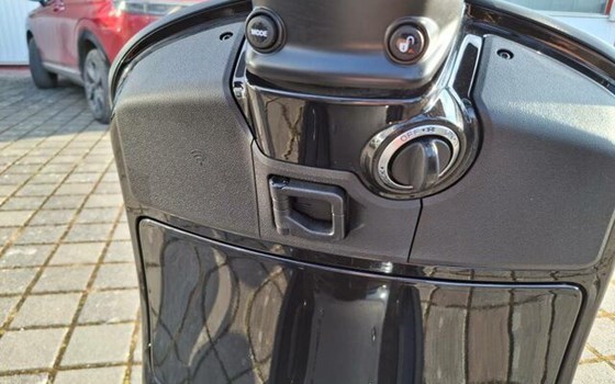 Neufahrzeug Vespa GTV 300 - Bild 8