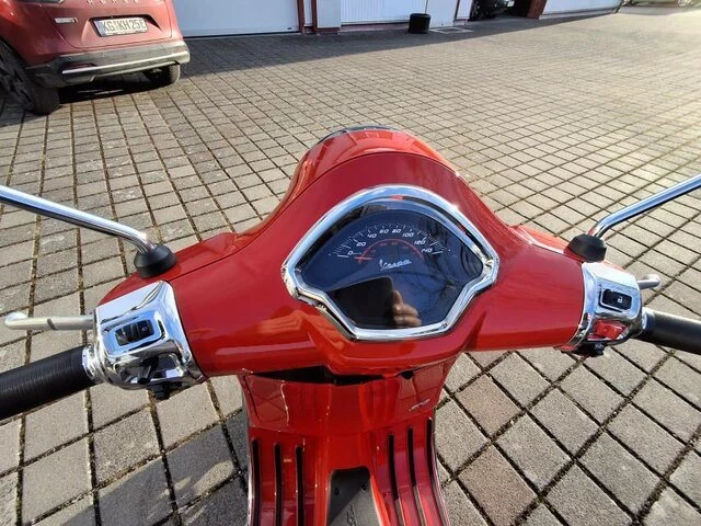 Offer Vespa GTS 310 Super Bild 7: Offer Vespa GTS 310 Super