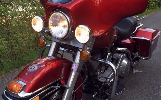 Gebrauchtmotorrad Harley-Davidson Electra Glide Classic FLHTC - Bild 3