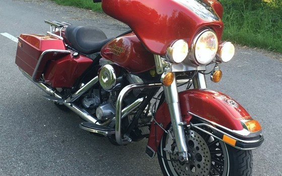 Gebrauchtmotorrad Harley-Davidson Electra Glide Classic FLHTC - Bild 4