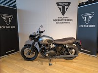 Gebrauchtmotorrad Triumph Bonneville T120 Black DTB MY25