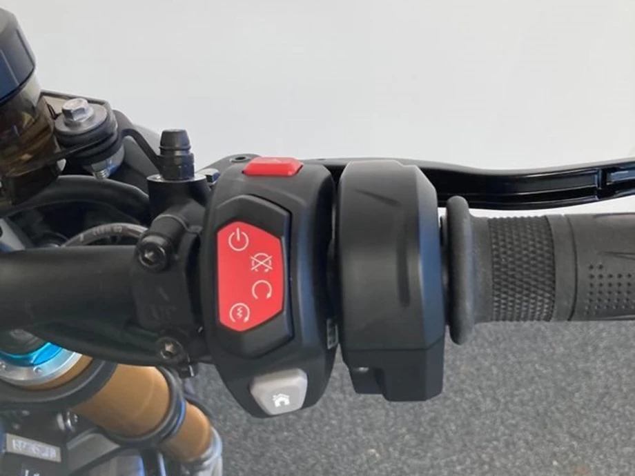 Angebot Triumph Speed Triple 1200 RS Bild 18: Angebot Triumph Speed Triple 1200 RS