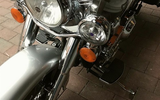 Gebrauchtmotorrad Harley-Davidson Softail Heritage Classic FLSTC - Bild 3