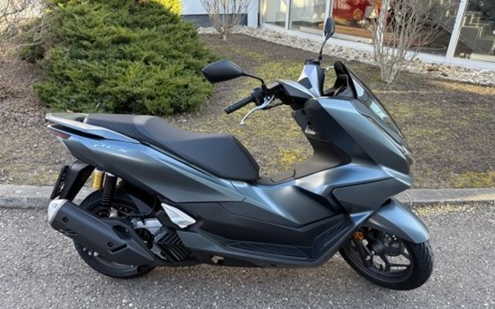 Neufahrzeug Honda PCX125 DX - Bild 1 Neufahrzeug Honda PCX125 DX - Bild 1