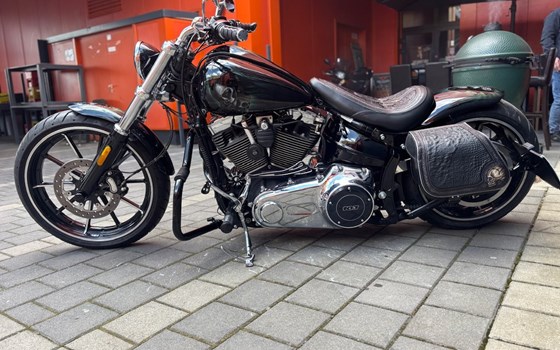 Gebrauchtmotorrad Harley-Davidson Softail Breakout FXSB - Bild 7 Gebrauchtmotorrad Harley-Davidson Softail Breakout FXSB - Bild 7