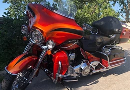 Gebrauchte Harley-Davidson CVO FLHTCUSE Ultra Classic Electra Glide Gebrauchte Harley-Davidson CVO FLHTCUSE Ultra Classic Electra Glide