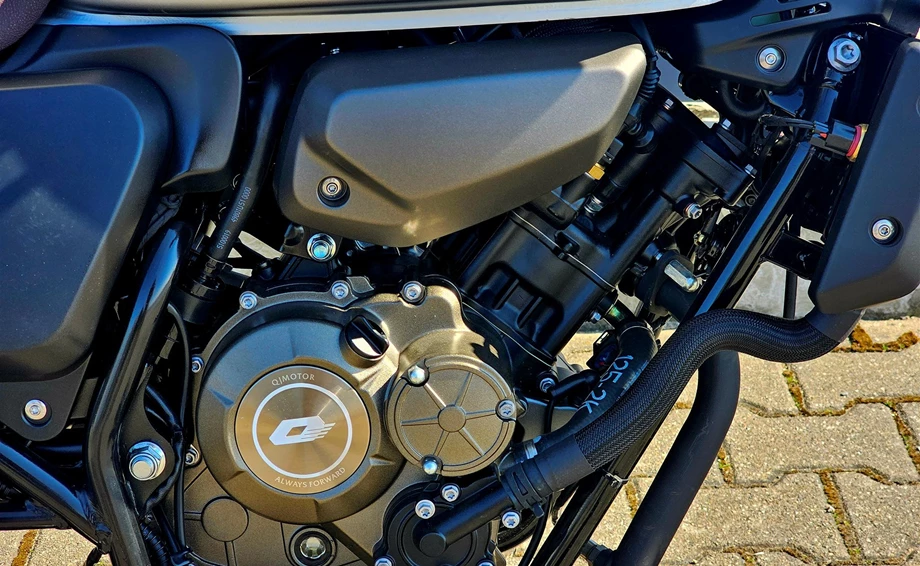 Angebot QJ Motor SRV 125 Bild 4: Angebot QJ Motor SRV 125