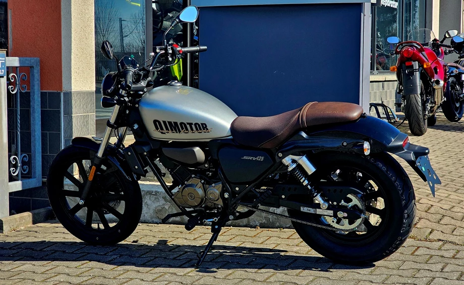 Angebot QJ Motor SRV 125 Bild 7: Angebot QJ Motor SRV 125