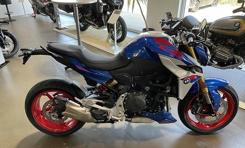 BMW F 900 R