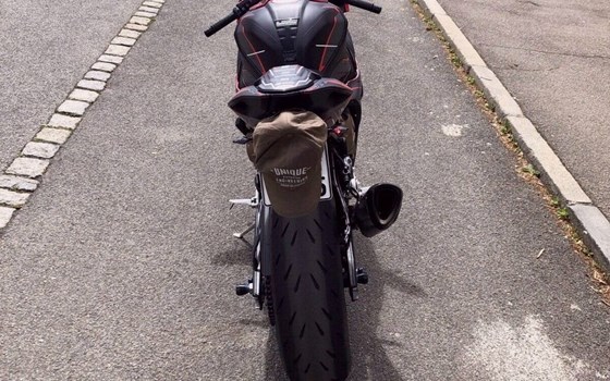 Gebrauchtmotorrad BMW S 1000 RR - Bild 2