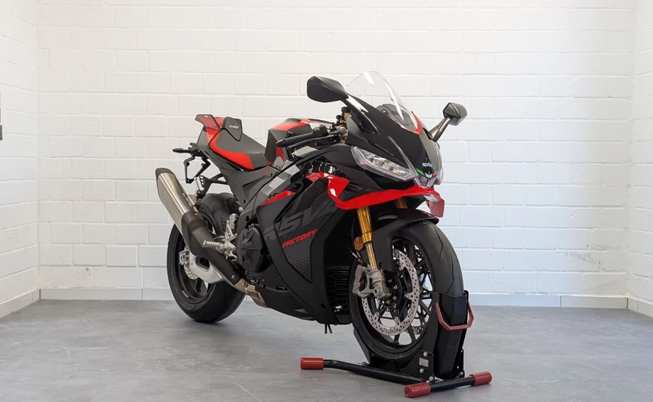 Angebot Aprilia RSV4 1100 Factory Bild 1: Angebot Aprilia RSV4 1100 Factory