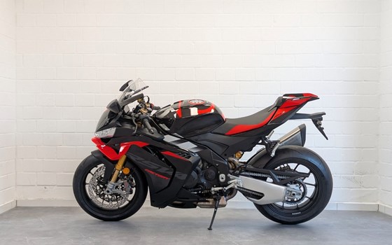 Neufahrzeug Aprilia RSV4 1100 Factory - Bild 3