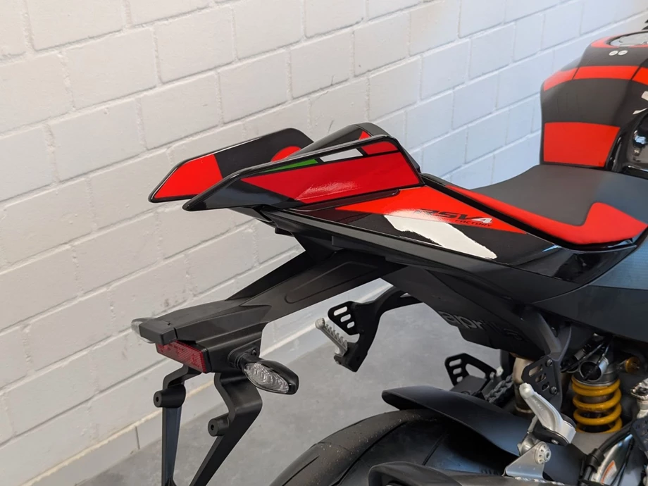 Angebot Aprilia RSV4 1100 Factory Bild 9: Angebot Aprilia RSV4 1100 Factory