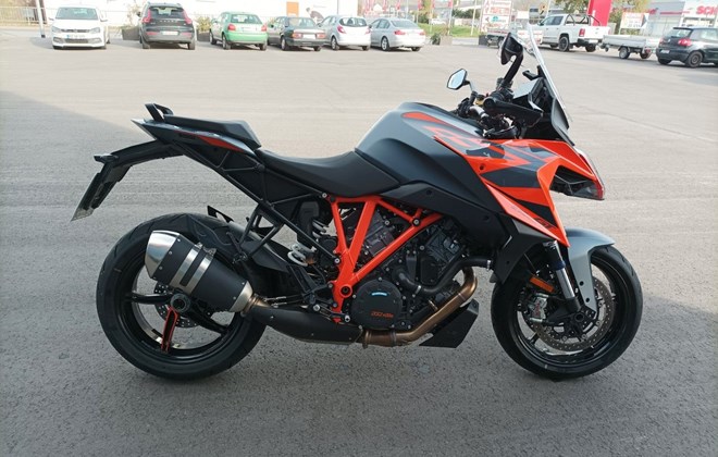 KTM 1290 Super Duke GT