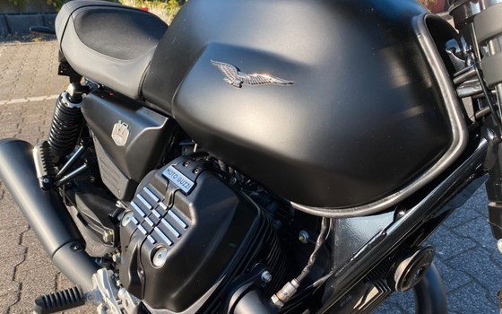 Neufahrzeug Moto Guzzi V7 Stone - Bild 12