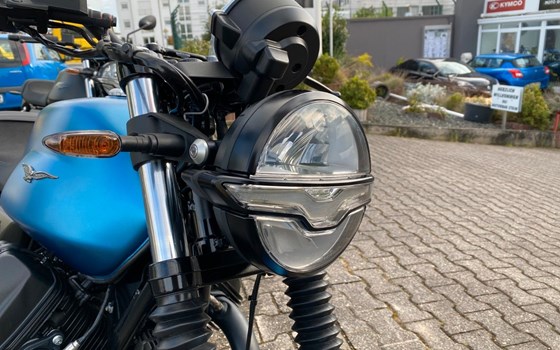 Neufahrzeug Moto Guzzi V7 Stone - Bild 18
