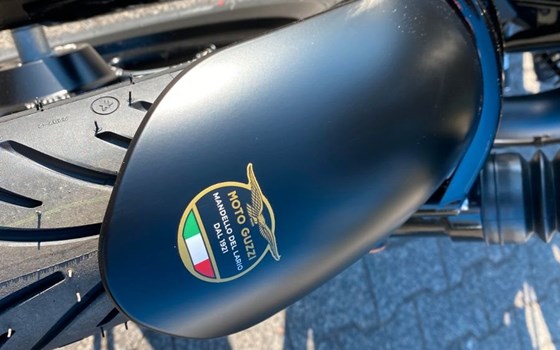 Neufahrzeug Moto Guzzi V7 Stone - Bild 8