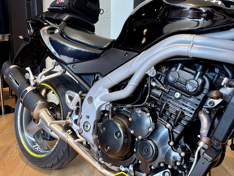 Angebot Triumph Speed Triple 955i Bild 8: Angebot Triumph Speed Triple 955i