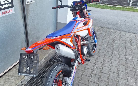Neufahrzeug Beta RR 4T 125 R - Bild 2 Neufahrzeug Beta RR 4T 125 R - Bild 2