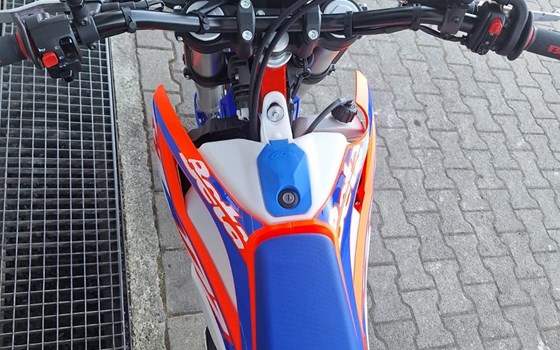 Neufahrzeug Beta RR 4T 125 R - Bild 3 Neufahrzeug Beta RR 4T 125 R - Bild 3