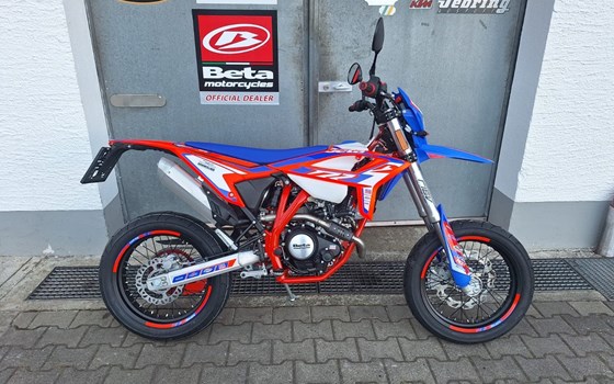 Neufahrzeug Beta RR 4T 125 R - Bild 1 Neufahrzeug Beta RR 4T 125 R - Bild 1