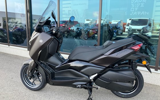 Neufahrzeug Yamaha XMAX 300 Tech MAX+ - Bild 5 Neufahrzeug Yamaha XMAX 300 Tech MAX+ - Bild 5