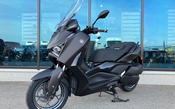 Neufahrzeug Yamaha XMAX 300 Tech MAX+ - Bild 6 Neufahrzeug Yamaha XMAX 300 Tech MAX+ - Bild 6