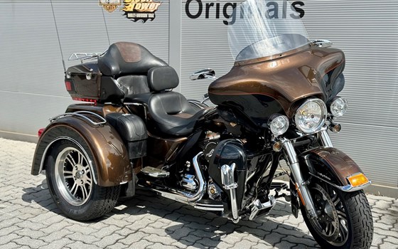 Gebrauchtmotorrad Harley-Davidson Tri Glide Ultra Classic FLHTCUTG - Bild 2 Gebrauchtmotorrad Harley-Davidson Tri Glide Ultra Classic FLHTCUTG - Bild 2
