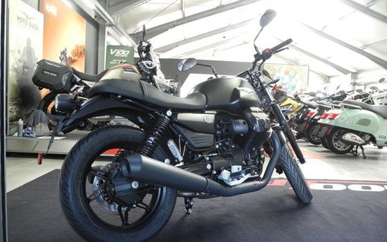 Neufahrzeug Moto Guzzi V7 Stone - Bild 7